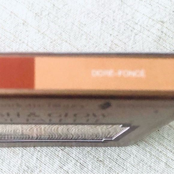87-CHARLOTTE TIBURY MINI HOLLYWOOD BLUSH & GLOW PALETTE - Picture 7 of 7